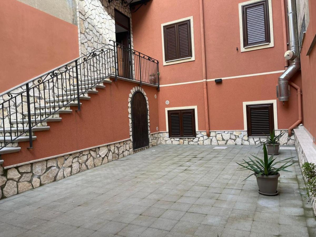 B&B Alessia San Cataldo  Bagian luar foto